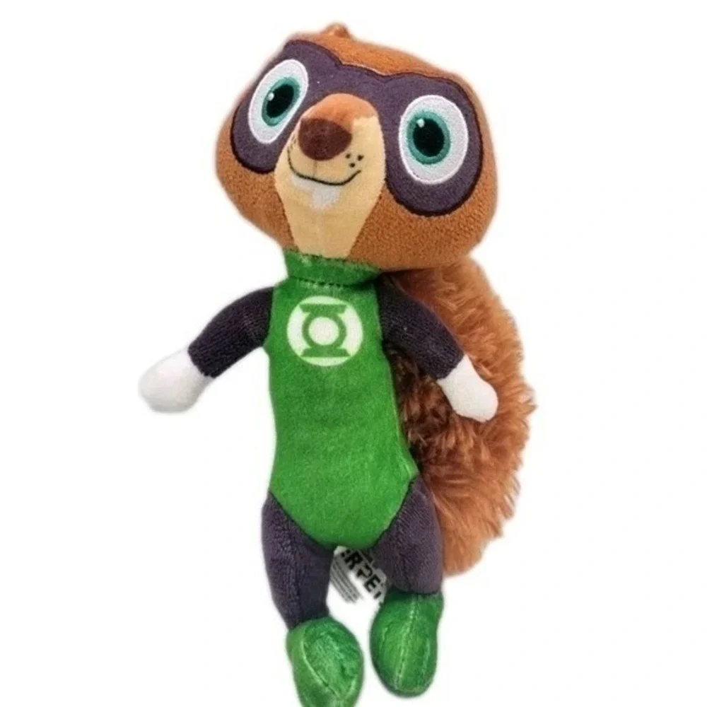 DC League of Super Pets, Chip the Green Lantern Squirrel, 9